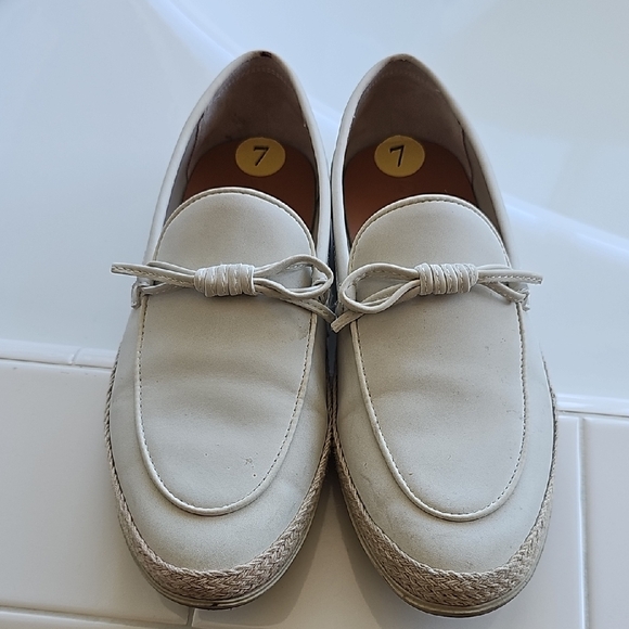 Sperry Men's Cream Loafers - Picture 1 of 7